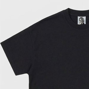 T-shirt Homme Haut de Gamme Oversize à Épaules Tombantes en Coton Lourd avec Logo Personnalisé – Fournisseur Streetwear Tissu Uni Respirant Idéal pour l'Été - Product Image 5