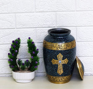 Urnas para adultos de latón de nuevo diseño, urnas hechas a mano para urnas decorativas para hombres y mujeres, urnas funerarias con alta calidad - Product Image 2