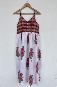 Vestido Maxi Boho para Mujer, Estampado Floral Blanco y Rosa, 100% Algodón Tejido, Cuello Cuadrado, Espalda Descubierta, Silueta en A, Informal de Oficina, para Uso Diario - Product Image 1