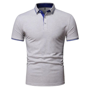 Polo en coton durable à col rabattu, coutures de qualité supérieure, logo personnalisé, en vente - Product Image 1