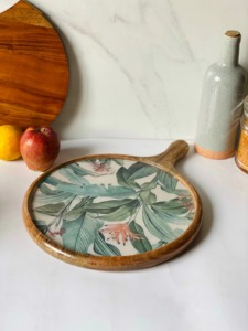 Plateau à pizza Tropical Breeze, cadeau personnalisé pour les amateurs de pizza, plat en bois, mobilier de patio, assiette à collation, plateau à nourriture compartimenté - Product Image 3