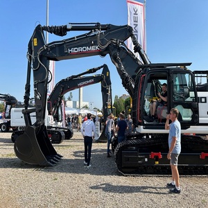 Excavatrices HYDROMEK avec godet de 0,21 m, moteur, pompe et boîte de vitesses pour une efficacité élevée dans l'exploitation minière et la construction routière - Product Image 2