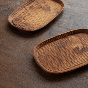 Bandeja Ovalada de Madera Maciza para Servir |   Bandeja Decorativa para Café, Té y Aperitivos, Tallada a Mano en Madera de Acacia |   Bandeja de Exhibición de Madera Rústica Vintage - Product Image 6