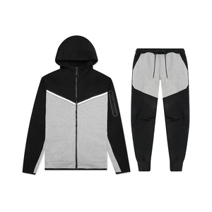 Conjunto Deportivo Personalizado para Hombre con Capucha, Sudadera con Cierre Completo y Pantalones Jogger, Ropa Deportiva para Entrenamiento - Product Image 1