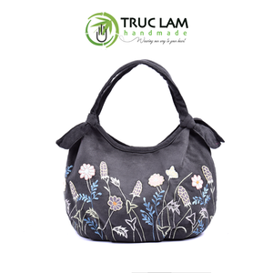 Sac de voyage artisanal en gros, petit sac en daim à oreilles de lapin avec motifs floraux et végétaux en perles de verre cousues à la main, haute qualité - Product Image 1