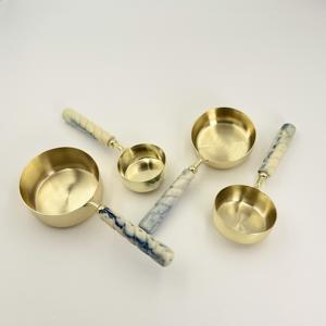 Nueva Taza Medidora de Acero Inoxidable con Acabado Dorado y Asa de Resina de Alta Calidad, Capacidad de 250 ml, Ecológica y Resistente al Calor - Product Image 3