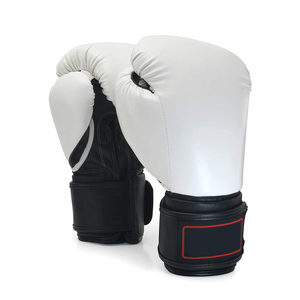 Guantes de Boxeo Profesionales de Cuero Vacuno Genuino Negro de 12oz, Transpirables, con Cordones, Logotipo Personalizado, Venta al Por Mayor, para Exteriores - Product Image 2