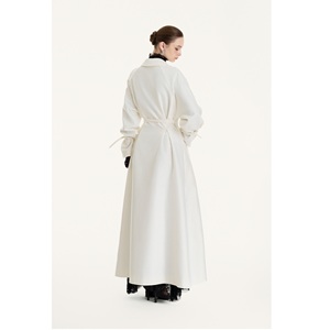 Abrigo de Invierno para Mujer 2026, Abrigo de Lujo VELOURA con Doble Botonadura, 48% Lana, 43% Poliéster, 9% Seda, Antiarrugas, Corte Estándar - Product Image 4