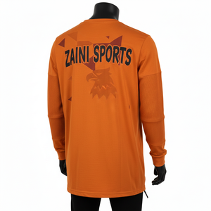 Camiseta deportiva de manga larga para hombre, 220 GSM, algodón y poliéster, color naranja quemado, paneles acanalados, estampado en serigrafía, logotipo personalizado. - Product Image 2