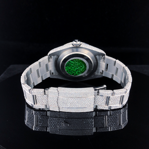 เครื่องประดับศิลปะสุดหรู ผลิตด้วยมือ รุ่นลิมิเต็ดอิดิชั่น  ทำจากสแตนเลสสตีล ประดับคริสตัลแซฟไฟร์  สำหรับทั้งชายและหญิง ดีไซน์คลาสสิก  พร้อมกลไก ETA - Product Image 3