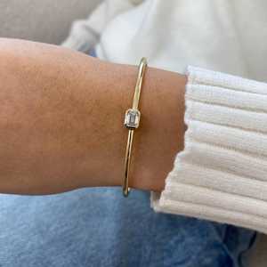 Elegante Brazalete de Oro Amarillo de 14K con Diamante Corte Esmeralda de 1.00CT Cultivado en Laboratorio E VVS2, Joyería Fina Minimalista para Novia, Regalo de Aniversario - Product Image 2