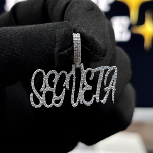 Pendentif Breloque Lettre Personnalisée en Argent Sterling 925 Moissanite VVS Style Hip Hop Plaqué Rhodium Iced Out Collier Initial Unisexe - Product Image 1