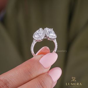 แหวนเพชรทรงลูกแพร์และทรงมรกตประดับเพชรรอบวงสำหรับผู้หญิงจาก Lumera ทำจากทองคำขาว ได้รับการรับรองจาก IGI สไตล์คลาสสิกสำหรับการหมั้น - Product Image 5