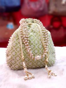 Pochette indienne ethnique de créateur en soie brodée de perles, avec cordon de serrage, pour mariage, cadeau, monnaie, luxe, Diwali, Nouvel An - Product Image 2