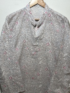 ชุดคุรตะสไตล์ชาติพันธุ์คลาสสิกสำหรับผู้ชาย |   ผ้าฝ้าย 100% แขนยาว |   ชุดคุร์ตะลายดอกพิมพ์บล็อกแบบยาว - Product Image 2