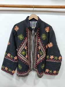 Chaqueta de algodón bordada Suzani del fabricante, ropa exterior étnica colorida, chaqueta étnica de algodón para fiestas, chaqueta bomber Suzani. - Product Image 6