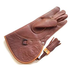 Guantes de cetrería de cuero hechos a mano, estilo clásico, para uso en invierno al aire libre. - Product Image 5