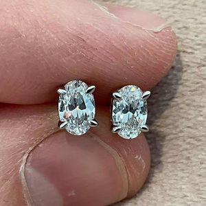 Pendientes de Diamante con Corte Ovalado de Moissanita Solitaria para Mujer, Plata de Ley 925, Joyería Elegante para Novias, Regalo de Boda - Product Image 1