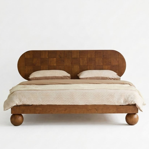 Base de Cama Contemporánea de Madera de Teca con Cabecera de Paneles Redondeados y Patas de Madera Esculpidas - Product Image 1