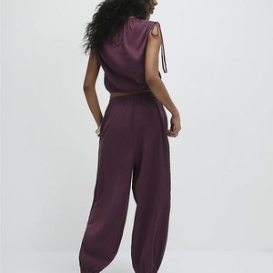 Ensemble de détente pour femme en tissu froissé, haut court sans manches et pantalon, 2 pièces, style mode, pour tenue décontractée - Product Image 6