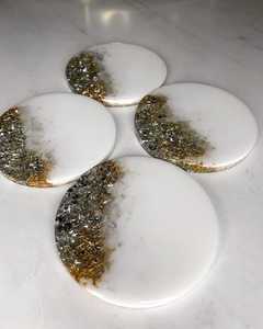 Sous-verres ronds en résine avec motif feuille d'or, sets de table modernes faits à la main, antidérapants, diamètre 350 mm - Product Image 2
