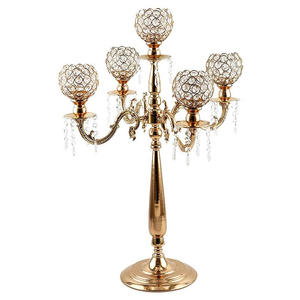 Candélabre décoratif sans flamme en fer de qualité export premium avec finition argentée polie, support de bougie artisanal écologique - Product Image 3