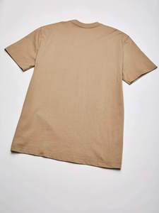 T-shirt ample et confortable avec épaules tombantes élégantes et tissu doux, parfait pour un look épuré et décontracté. - Product Image 6