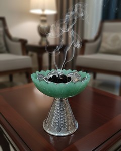 Incienso Árabe Premium en Virutas para Aromatizar el Hogar y Refrescar el Aire, Madera con Aroma a Oud Tradicional para Quemar en Bakhoor - Product Image 5
