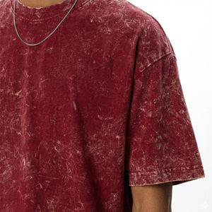Camiseta de hombre con logo personalizado, corte casual y regular, lavado ácido, transpirable, de secado rápido, estampada, 100% algodón. - Product Image 3
