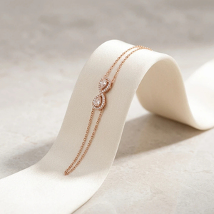 Bracelet en or 14 carats avec chaîne double brin, diamant poire et station infini - Product Image 4