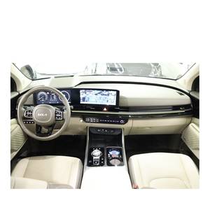 Kia Carnival 2024, Limousine haut de gamme 9 places, essence, boîte automatique, sièges en cuir, caméra de recul, 18 269 km - Product Image 5