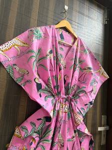 Vestido Kaftán de Algodón con Estampado Floral Rosa para Mujer, Estilo Informal, para la Playa, para el Verano, Estilo Bohemio - Product Image 4