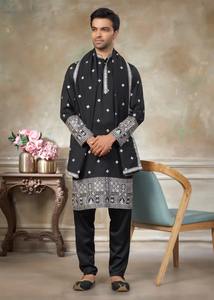 Kurta pour homme, confortable et très vendue, idéale pour les festivals, en coton léger mélangé, tenue traditionnelle pour les fêtes, disponible à bas prix. - Product Image 4