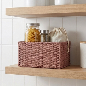 Crea espacios ordenados con esta cesta organizadora decorativa rosa tejida para despensa, armario y almacenamiento en el hogar. - Product Image 2