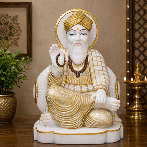 Estatua de Guru Nanak en Mármol Blanco con Atuendo Dorado y Cuentas de Oración |   Murti de Nanak Sahib Ji Sentado para Adoración - Product Image 4