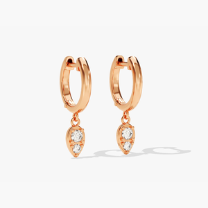 Pendientes de Aro con Diamantes Cultivados en Laboratorio, Corte Brillante Redondo, Oro Amarillo de 14K, Estilo Minimalista, Joyería para Uso Diario, Certificados por IGI - Product Image 3