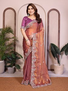 Sari en soie de mousseline Fendy de créateur, broderie élégante, bordure passepoilée, réversible, avec chemisier brodé non cousu pour mariage et Diwali - Product Image 1