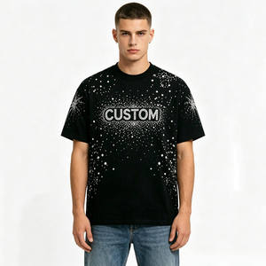 T-shirt noir personnalisé avec strass, tee-shirt graphique streetwear orné de cristaux, t-shirt premium avec strass, logo personnalisé en cristal - Product Image 1