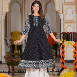 Venta al por Mayor de Kurtis Anarkali con Estampado Geométrico de Viscosa, Vestidos Étnicos Tradicionales Casuales de Verano, Ropa de Mujer Hecha con Materiales Reciclados - Product Image 1
