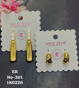 Boucles d'oreilles clous tendance plaquées or avec diamants américains en gros |   Bijoux pour femmes de qualité export - Product Image 6