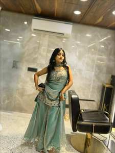 Ensemble Sharara brodé par des artisans avec un dupatta élégant – Collection spéciale festive - Product Image 3