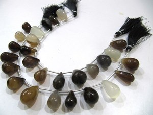 Perles lisses en forme de goutte d'eau en calcédoine naturelle, vendues par brin de 8 pouces - Product Image 3