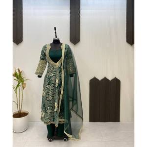 ชุดจากนักออกแบบบนล่างพร้อมเสื้อและ dupatta สำหรับงานปาร์ตี้และโอกาสพิเศษ - Product Image 6