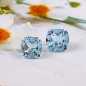 พลอยโทแพซสีฟ้าธรรมชาติขนาด 6x6 มม. รูปทรงคุชชั่น เจียระไนแบบเหลี่ยม คุณภาพเกรด AAA ความแข็ง 6.5-7 ผลิตด้วยมือจากอินเดีย สำหรับทำเครื่องประดับ - Product Image 3