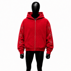 Sweat à capuche zippé premium rouge orné de strass, texturé et embossé, style streetwear, avec manches cloutées de cristaux multicolores - Product Image 1