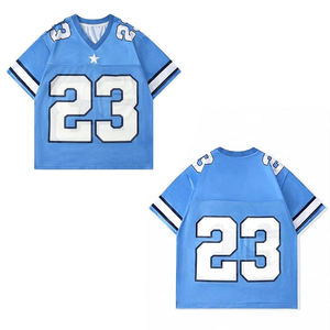 เสื้อยืดคอกว้างผ้าโพลีเอสเตอร์ตาข่ายแห้งเร็วพิมพ์ลายซิลค์สกรีนสำหรับผู้ชาย สไตล์เสื้อฟุตบอลย้อนยุคแนวสตรีทแวร์ - Product Image 1