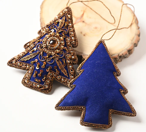 Adorno Navideño de Pared de Alta Calidad con Bordado Zardozi Personalizado, Hecho a Mano y Personalizable - Product Image 2