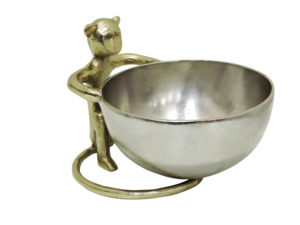 Cuenco de aluminio plateado con soporte de figura de mono dorado – Centro de mesa con diseño de animal y bandeja decorativa para frutas - Product Image 2
