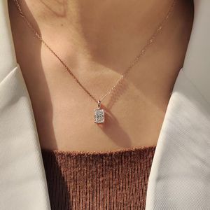 สร้อยคอเพชร Radiant Lab Diamond ระดับ E-F/VS เพชรเพาะเลี้ยงในห้องปฏิบัติการ จี้เพชรทองคำแท้ สร้อยคอเพชรสำหรับงานแต่งงาน ของขวัญวันครบรอบสำหรับผู้หญิง - Product Image 4