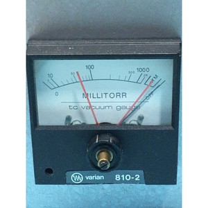 Thermocouple à double point de mesure Varian 810-2 pour applications sous vide - Équipements et pièces semi-conducteurs de renommée mondiale - Product Image 3
